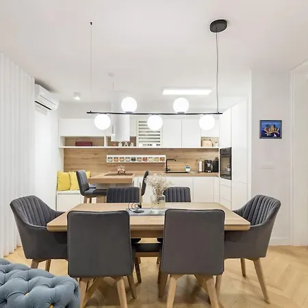 Luxury Marijeta, Sea View, Free Parking Apartment